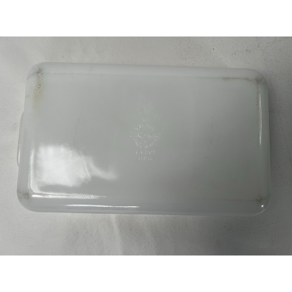 Vintage Fire King Golden Wheat 1 1/2 Quart Rectangular Casserole Dish - Picture 6 of 6